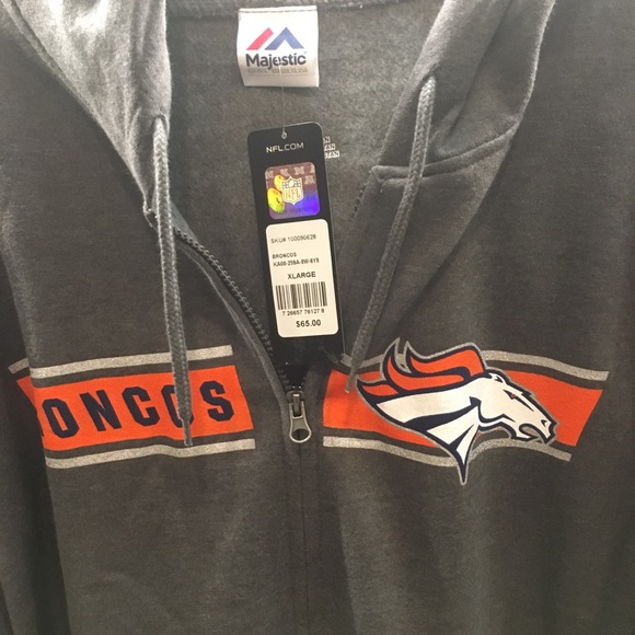 Official NFL Licensed Broncos Jacket - Picture 3 of 4